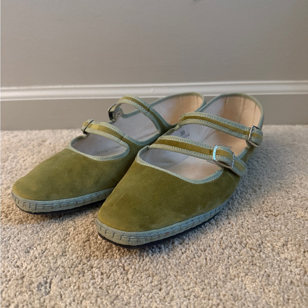 Lilly Sisto x Viani Milano Green Suede Flats